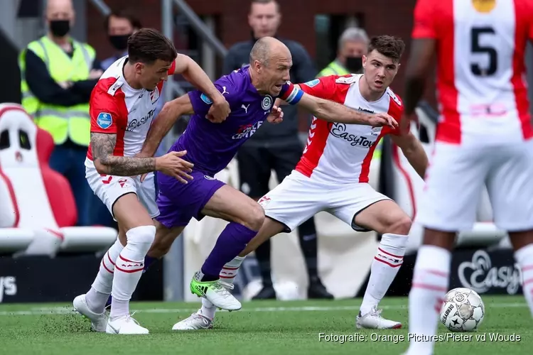 Robben leidt FC Groningen naar ruime zege op FC Emmen