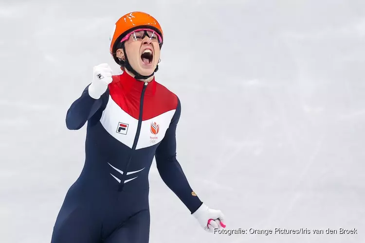 Suzanne Schulting prolongeert Olympische titel op 1000 meter