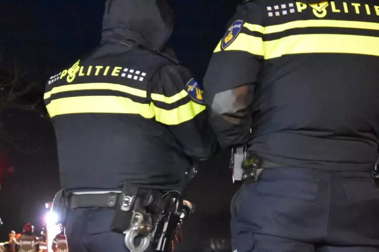 18-jarige man uit Groningen aangehouden na melding van diefstal met geweld in Groningen