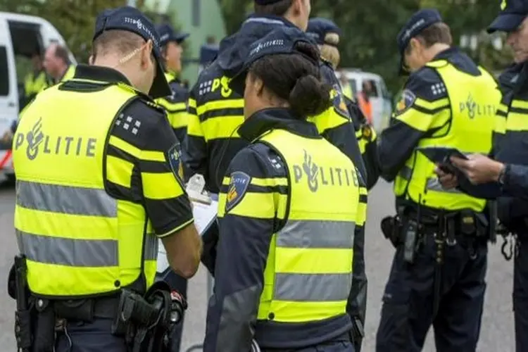 Aanhouding na mishandeling van handhavers in Groningen
