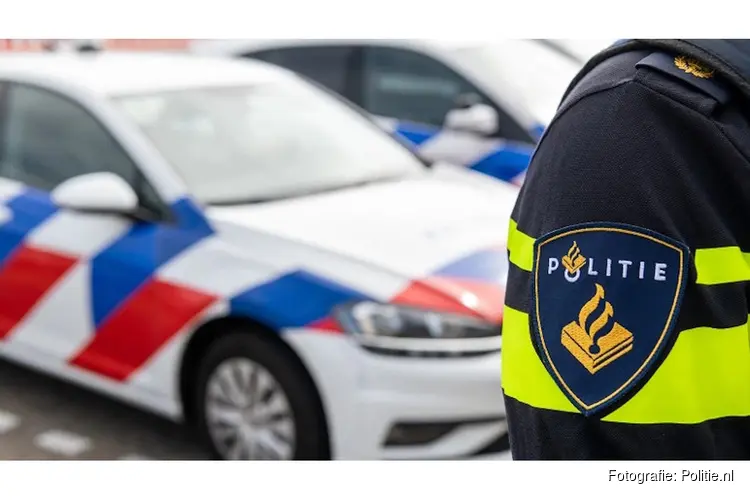 Politie schiet bij incident aan Marktstraat in Ter Apel