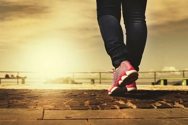 Wandeling ‘Niet alleen in het donker’ vraagt aandacht voor veiligheid op straat