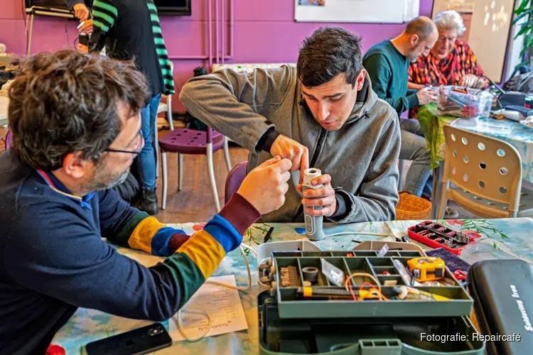 Repaircafés in Groningen: samen repareren voor een duurzamere wereld